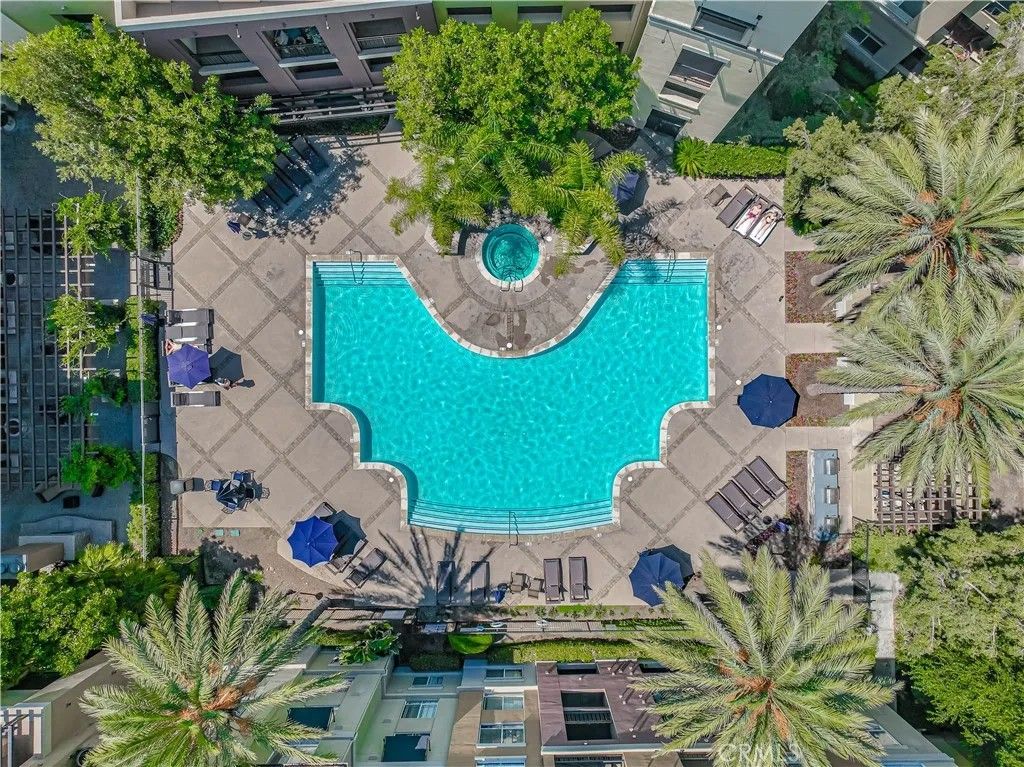 Photo of 24595 Town Center Drive #3302, Valencia, CA 91355 (MLS # SR26096099)