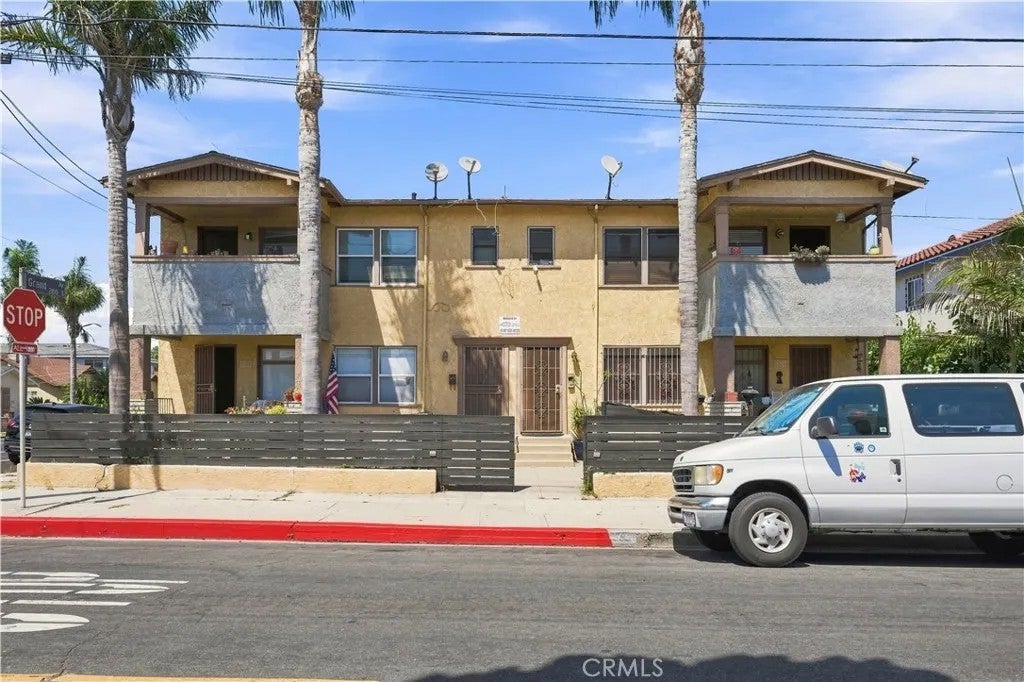 580 W 22nd Street