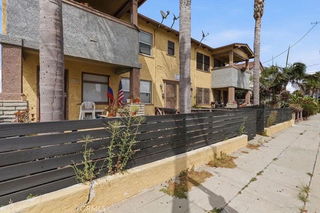 580 W 22nd Street