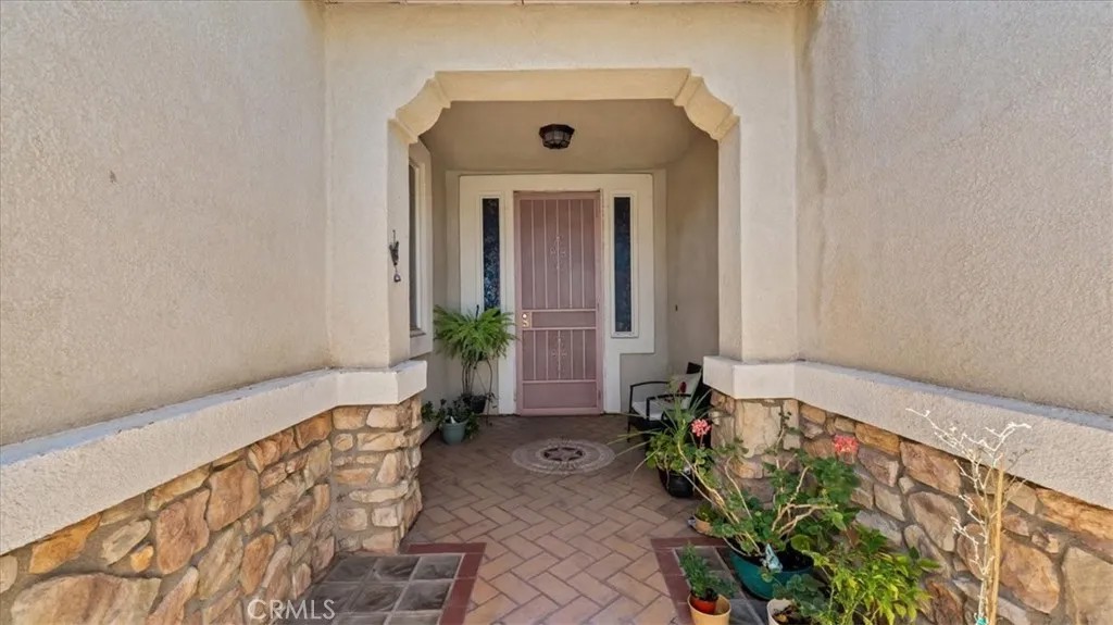 17681 View Mount Court