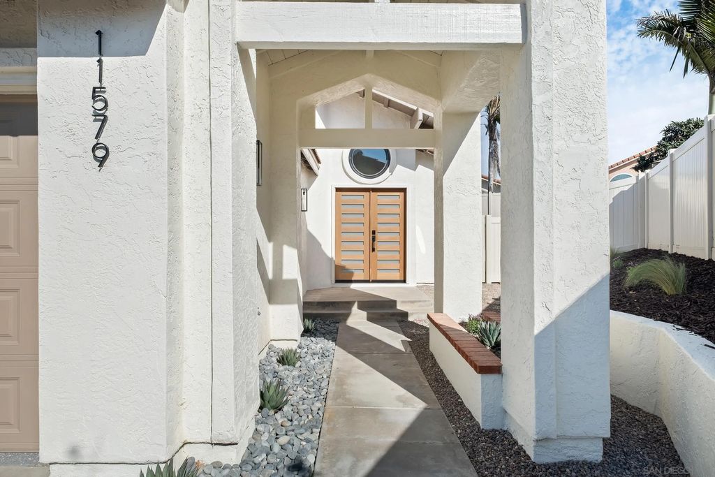 Photo of 11579 Lorirae Pl, San Diego, CA 92126 (MLS # 260003622)