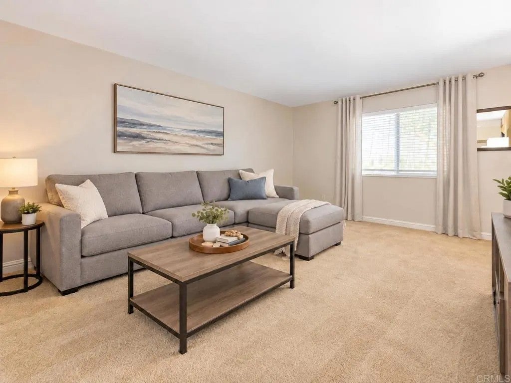 1045 Peach Ave 25