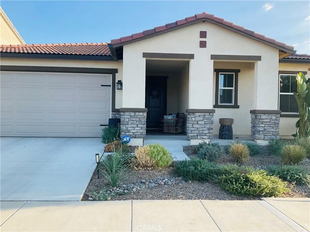 Photo of 30153 Canyon Ranch, Homeland, CA 92548 (MLS # SW26006853)