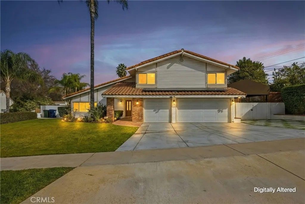 Photo of 215 San Rafael Street, Redlands, CA 92373 (MLS # IV26011650)