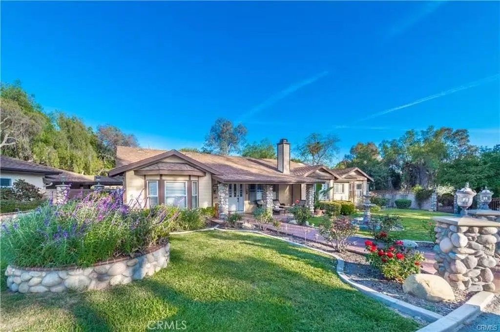 Photo of 792 El Vallencito, Walnut, CA 91789 (MLS # TR26008962)