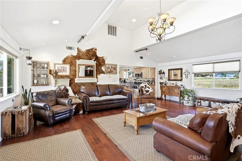 8646 Elizabeth Lake Road