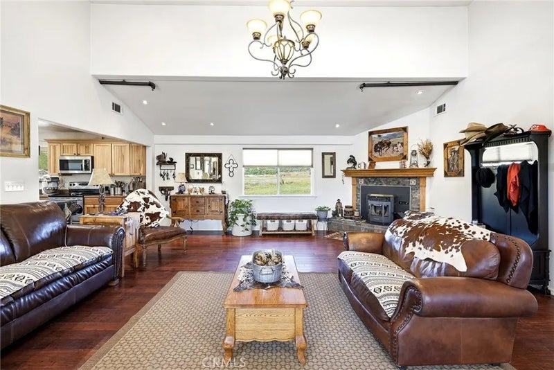 8646 Elizabeth Lake Road