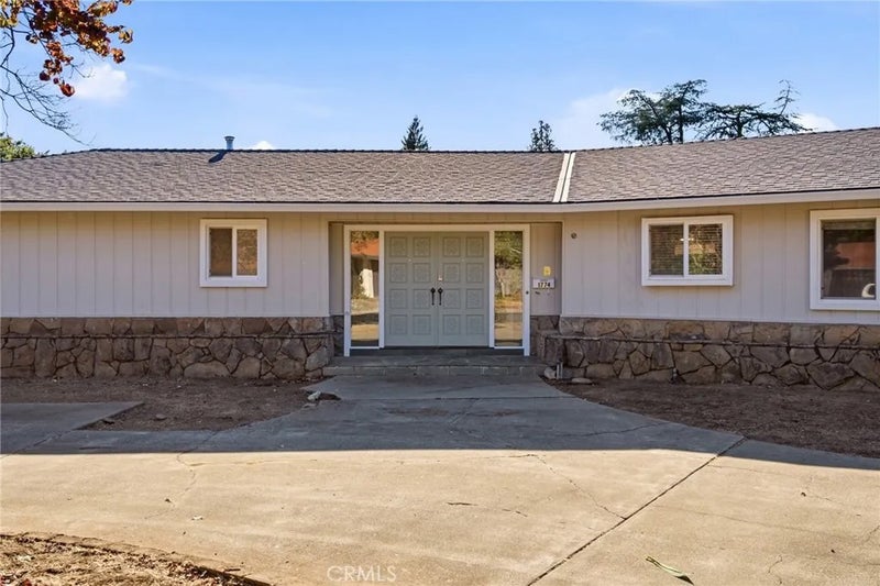 1774 Estates Way