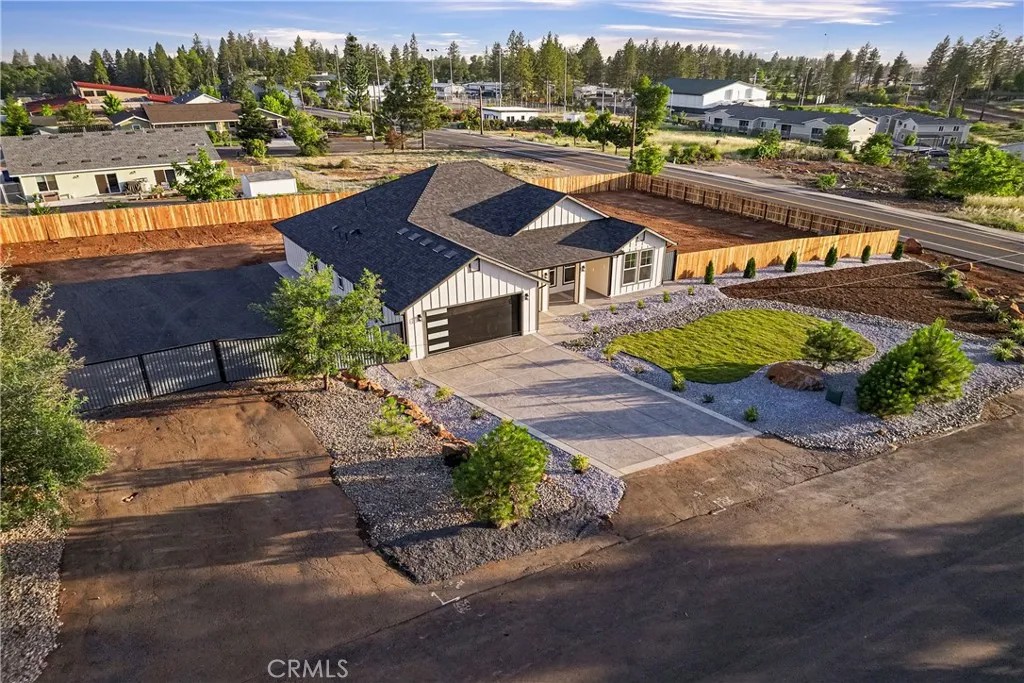 1095 Fairview Drive