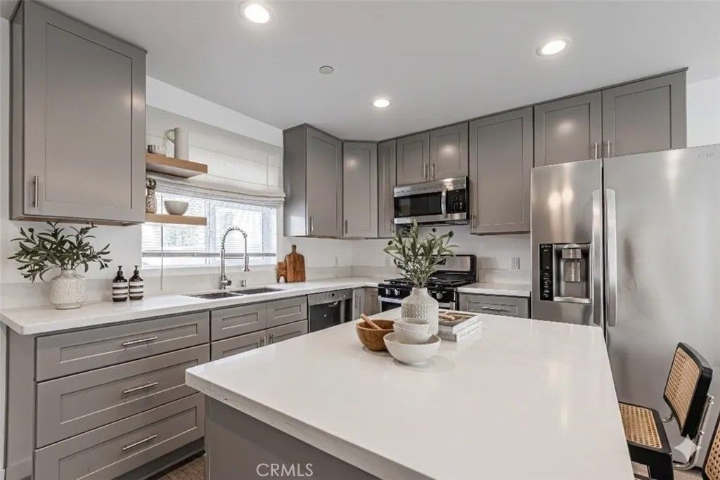 Photo of 1121 N Berendo, Hollywood, CA 90006 (MLS # BB26091845)