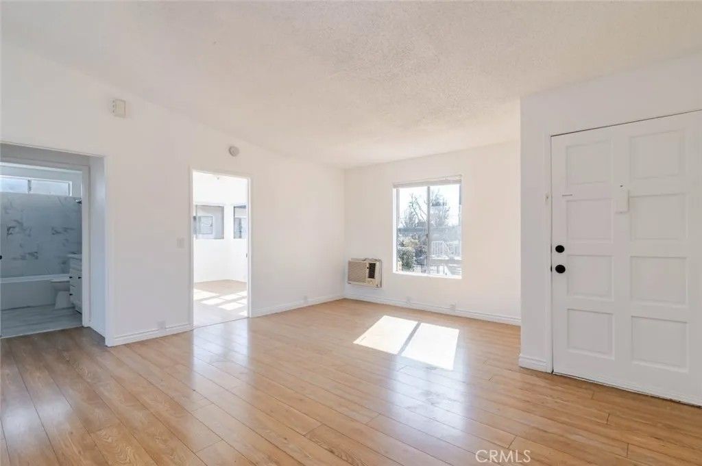 Photo of 13015 Vanowen Street #10, North Hollywood, CA 91605 (MLS # SR26023817)