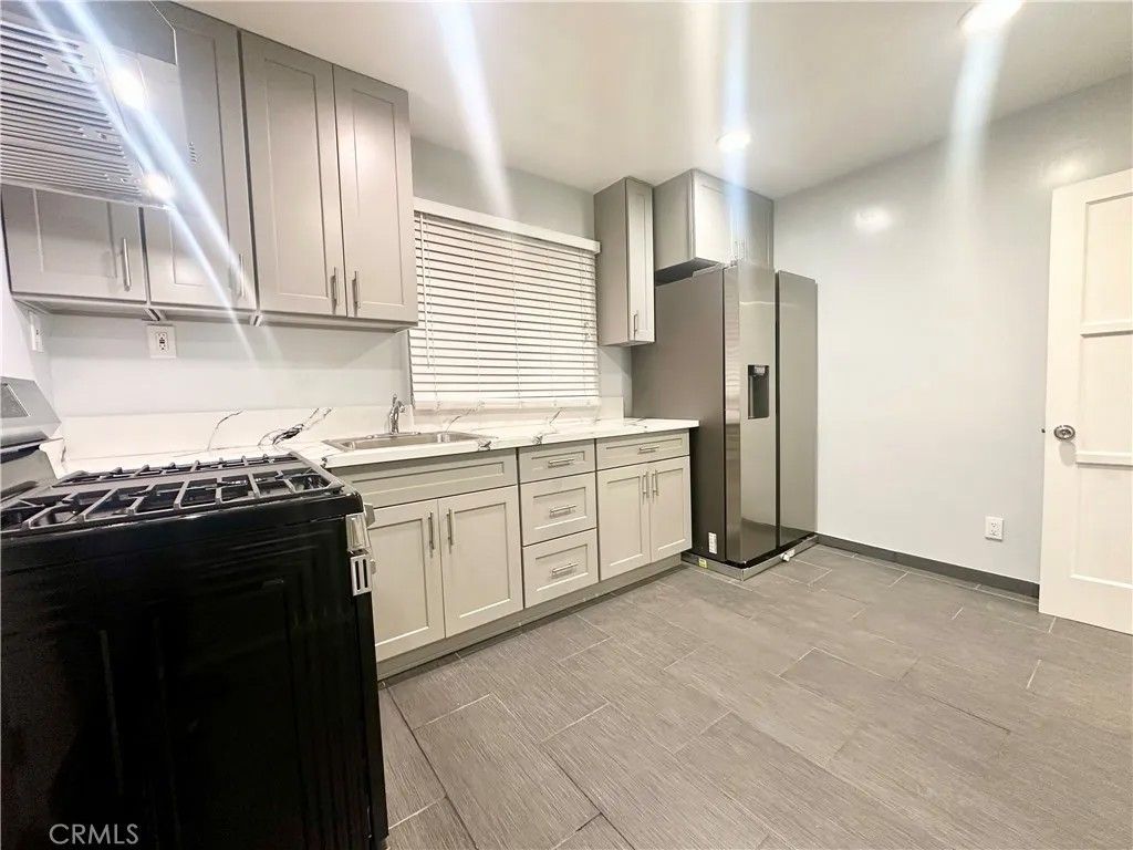 Photo of 15746 Magnolia Boulevard, Encino, CA 91436 (MLS # BB26044736)