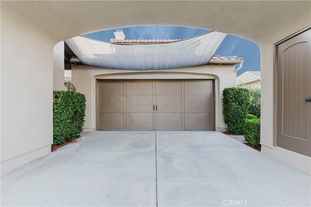 27101 Buckskin Lane