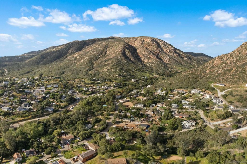 Photo of Silverbrook Dr, El Cajon, CA 92019 (MLS # 260005791)