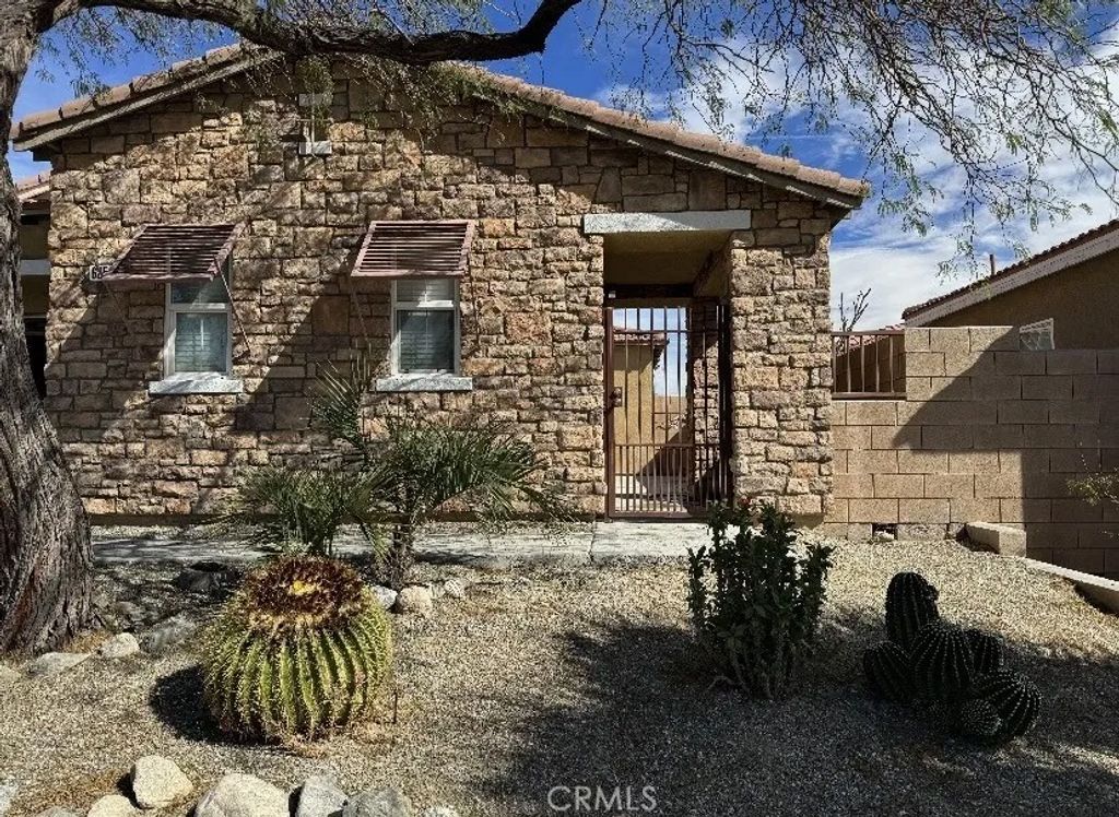 Photo of 62546 N Starcross Dr, Desert Hot Springs, CA 92240 (MLS # BB26057351)