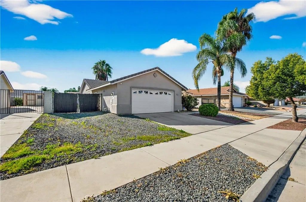 Photo of 2995 Joshua Way, Hemet, CA 92545 (MLS # SW26019062)