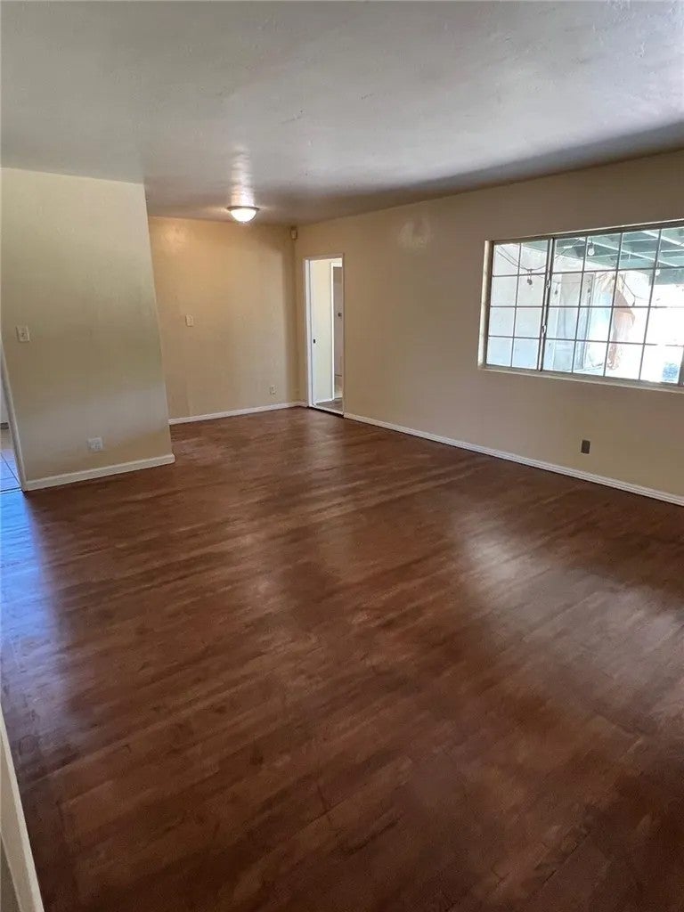 3216 Laurel