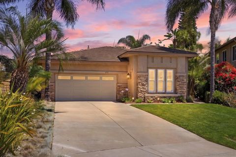 Photo of 6154 Paseo Palero, Carlsbad, CA 92009 (MLS # 260012806)
