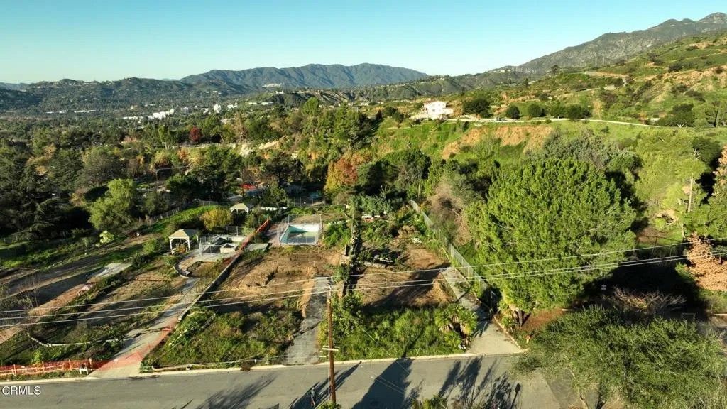 Photo of 3679 Fair Oaks, Altadena, CA 91001 (MLS # P1-25544)