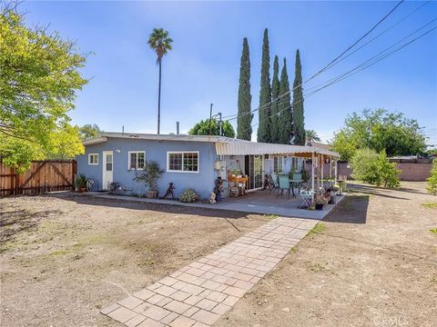 Tiny photo for 9547 Rincon Avenue, Pacoima, CA 91331 (MLS # BB25194008)