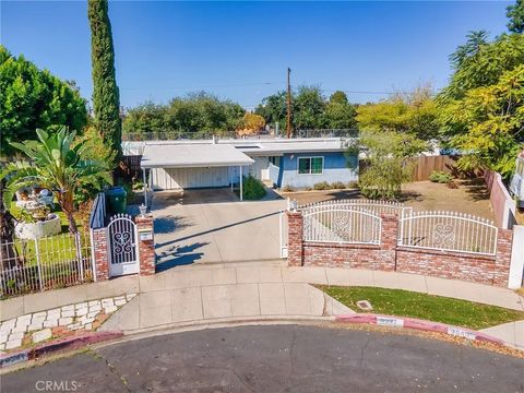 Tiny photo for 9547 Rincon Avenue, Pacoima, CA 91331 (MLS # BB25194008)