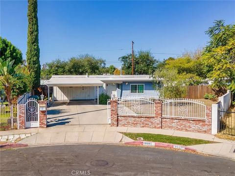 Tiny photo for 9547 Rincon Avenue, Pacoima, CA 91331 (MLS # BB25194008)