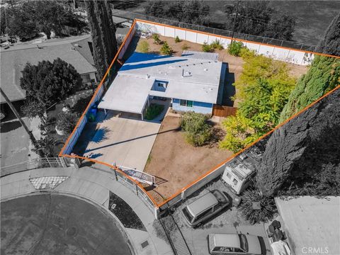 Tiny photo for 9547 Rincon Avenue, Pacoima, CA 91331 (MLS # BB25194008)