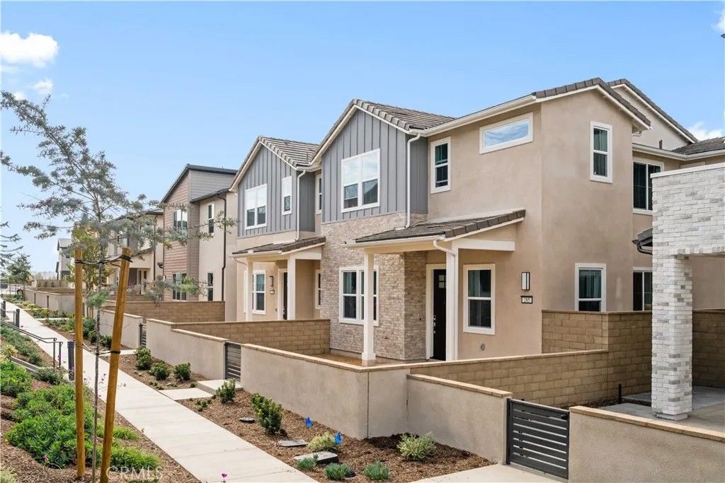 Photo of 265 shoveler, Irvine, CA 92618 (MLS # OC26013520)