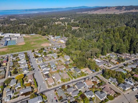 Tiny photo for 826 Cedar Street, Fort Bragg, CA 95437 (MLS # C1-11175)