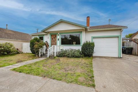 Tiny photo for 826 Cedar Street, Fort Bragg, CA 95437 (MLS # C1-11175)