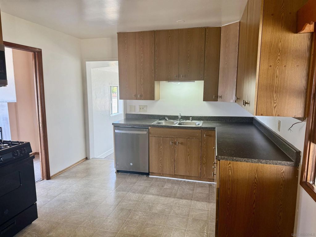 Photo of 1053 Emory St, Imperial Beach, CA 91932 (MLS # 260004050)