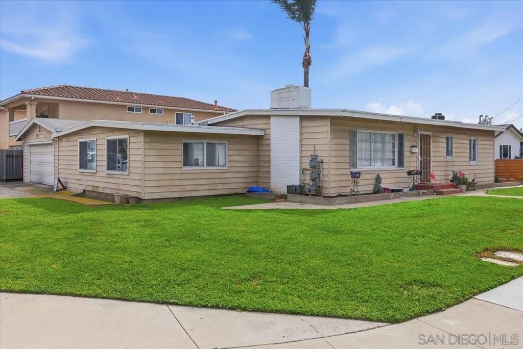 Photo of 1053 Emory St, Imperial Beach, CA 91932 (MLS # 260004050)