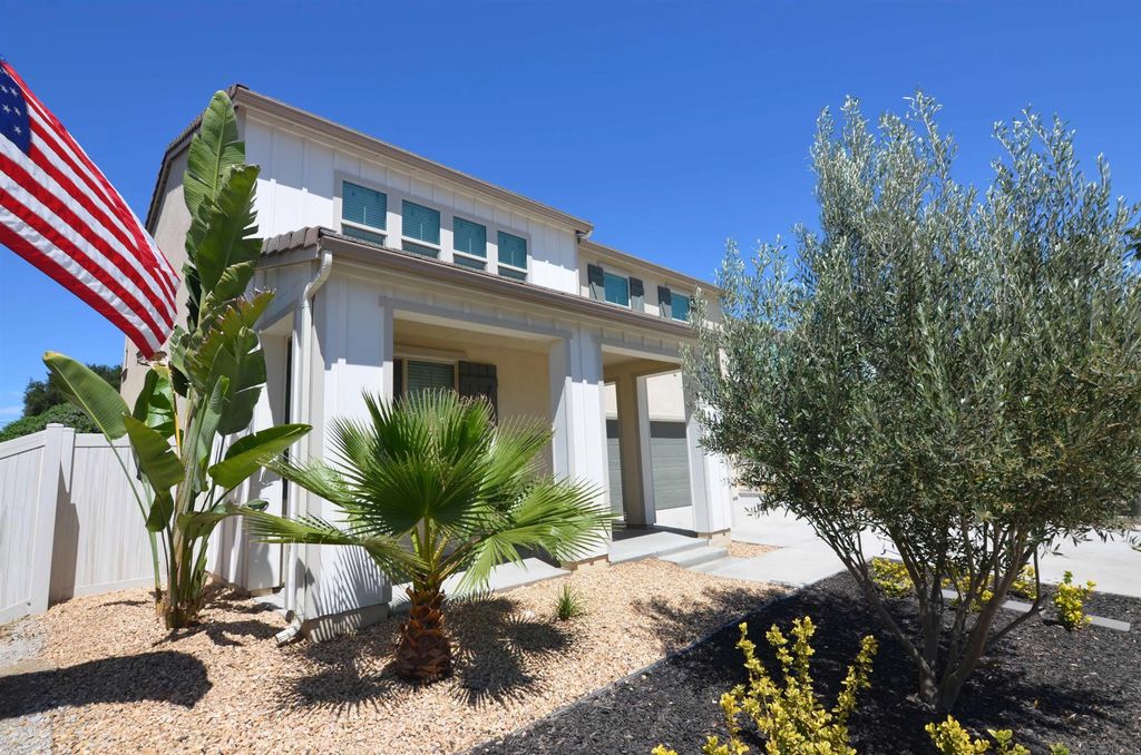 Photo of 27956 Autumn Ct, Valley Center, CA 92082 (MLS # 260008839)