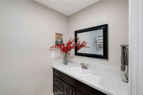 Tiny photo for 2905 Magnolia Avenue, Long Beach, CA 90806 (MLS # SB25201315)