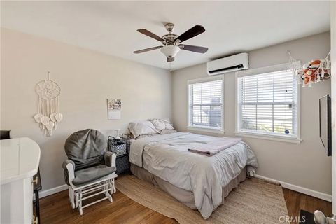 Tiny photo for 2905 Magnolia Avenue, Long Beach, CA 90806 (MLS # SB25201315)