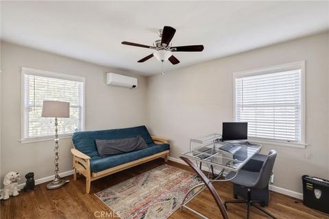 Tiny photo for 2905 Magnolia Avenue, Long Beach, CA 90806 (MLS # SB25201315)