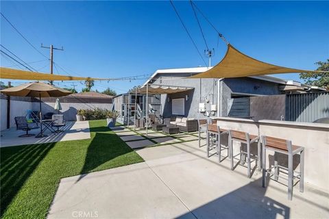 Tiny photo for 2905 Magnolia Avenue, Long Beach, CA 90806 (MLS # SB25201315)