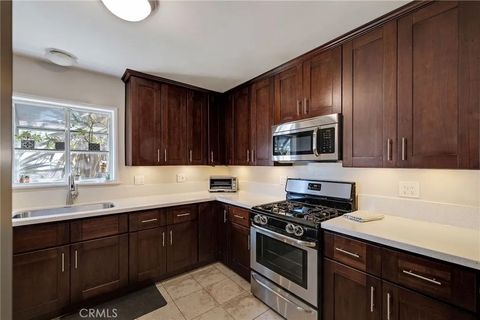 Tiny photo for 2905 Magnolia Avenue, Long Beach, CA 90806 (MLS # SB25201315)