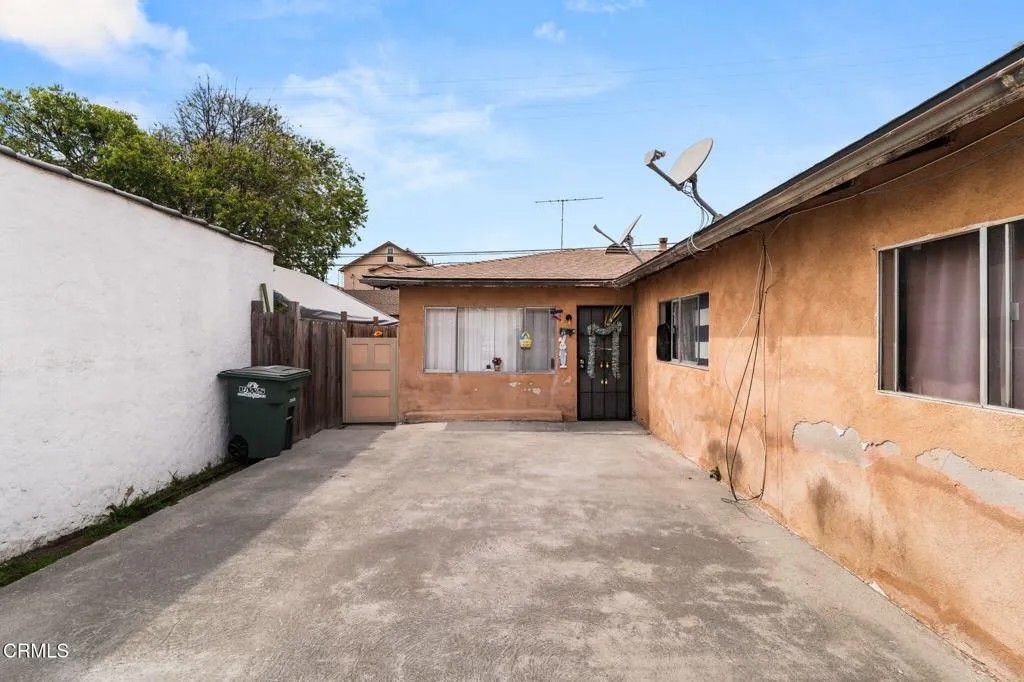 Photo of 8629 Dearborn Avenue, South Gate, CA 90280 (MLS # P1-26578)