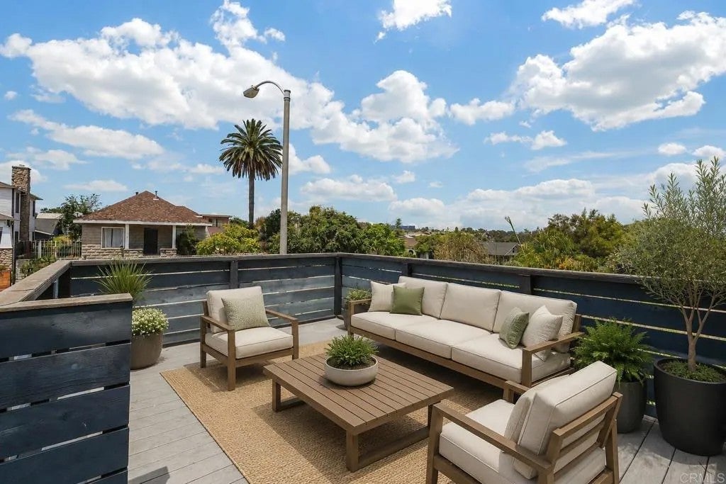2629 Island Avenue