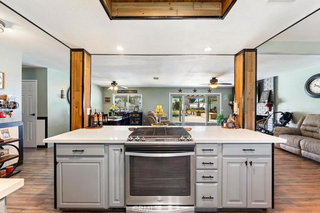 Photo of 1581 Hackney Street, Hemet, CA 92543 (MLS # SW26055521)