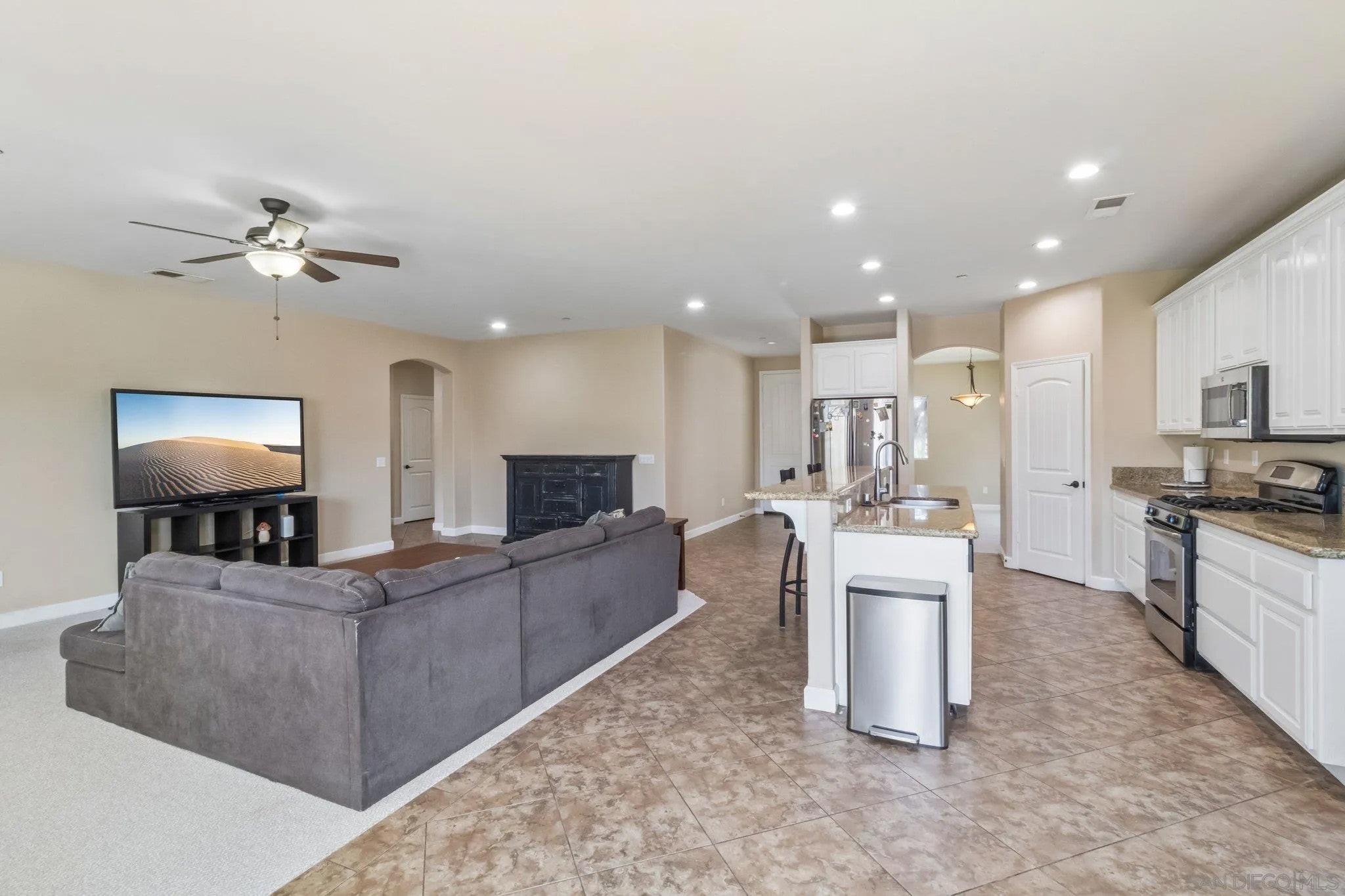 11976 Foothills River Ln