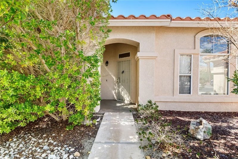 27875 Avenida Maravilla