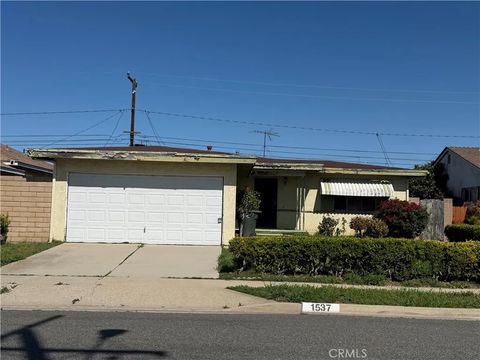 Photo of 1537 W 180th St, Gardena, CA 90248 (MLS # OC26049625)