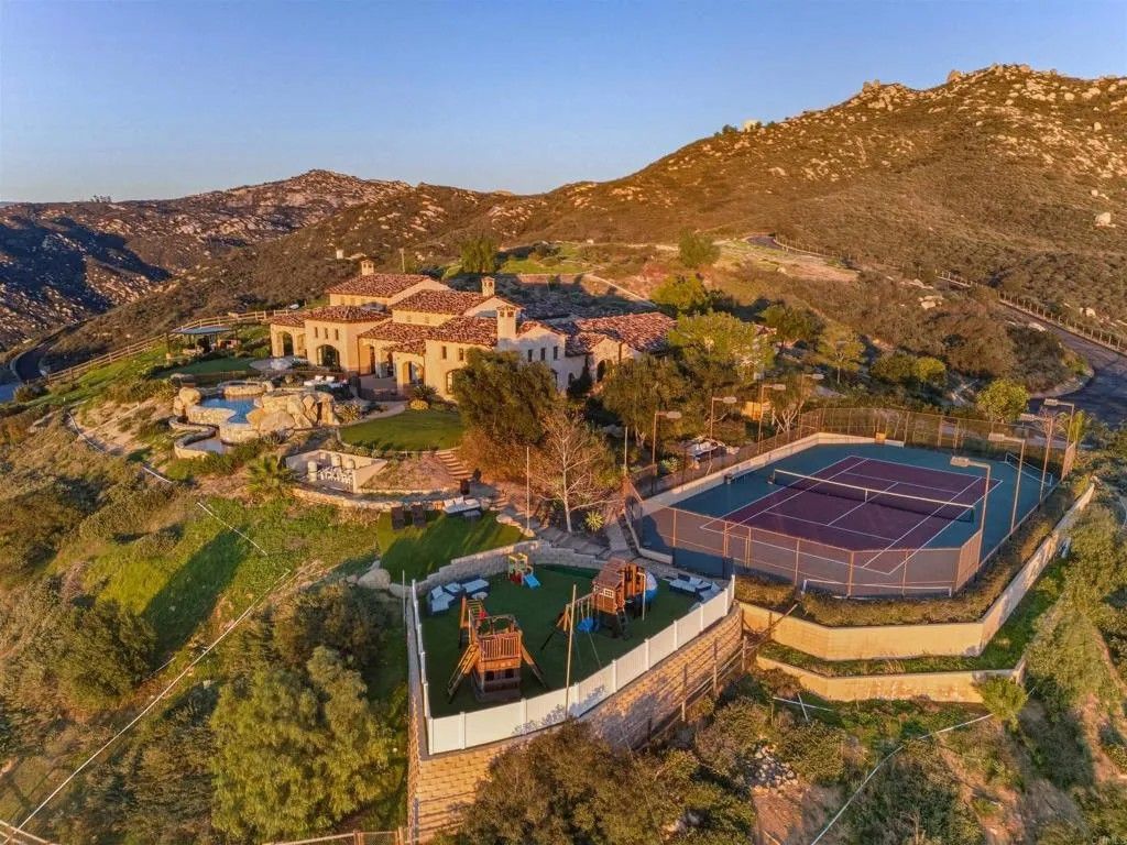 Photo of 18000 Sunset Point Road, Poway, CA 92064 (MLS # NDP2510878)