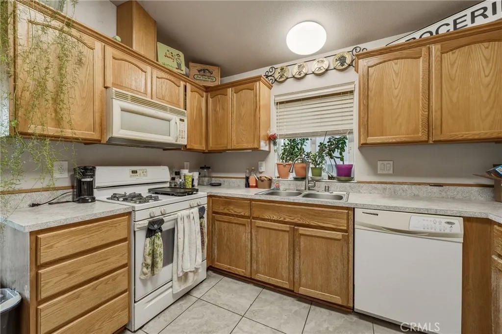 5368 Bel Air West