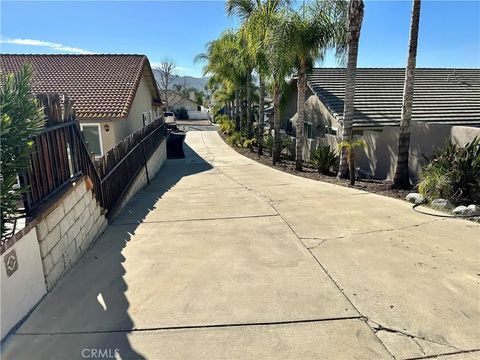 Tiny photo for 23856 Outrigger Dr, Canyon Lake, CA 92587 (MLS # OC25276751)