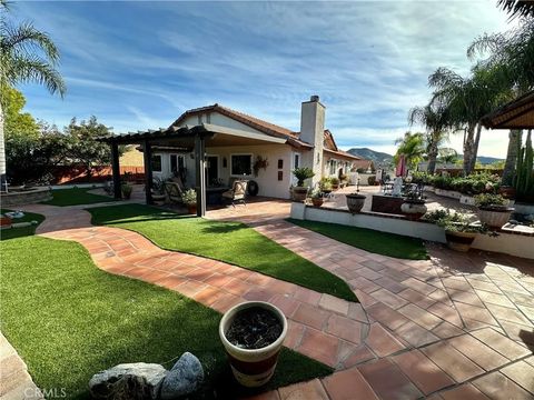 Tiny photo for 23856 Outrigger Dr, Canyon Lake, CA 92587 (MLS # OC25276751)