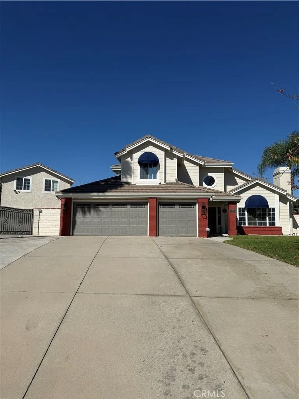 Photo of 7700 Westpark Dr, Riverside, CA 92506 (MLS # IV26039176)
