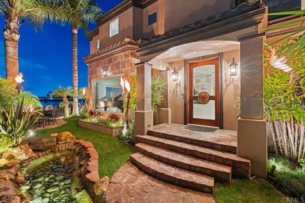 Photo of 2741 Bayside Walk, San Diego, CA 92109 (MLS # NDP2510893)